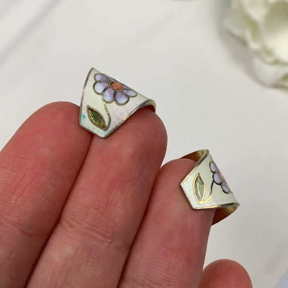 Vintage Asian Cloisonne Butterfly Flower Earrings - Picture 4 of 9